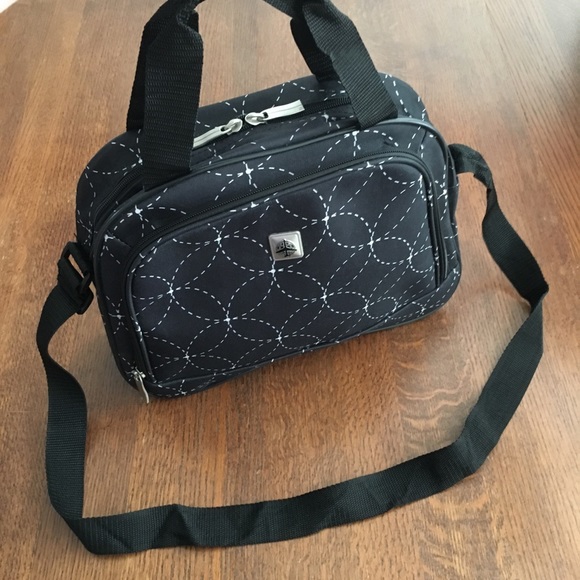 Source Unknown Bags 33 Carry On Over Night Bag Poshmark
